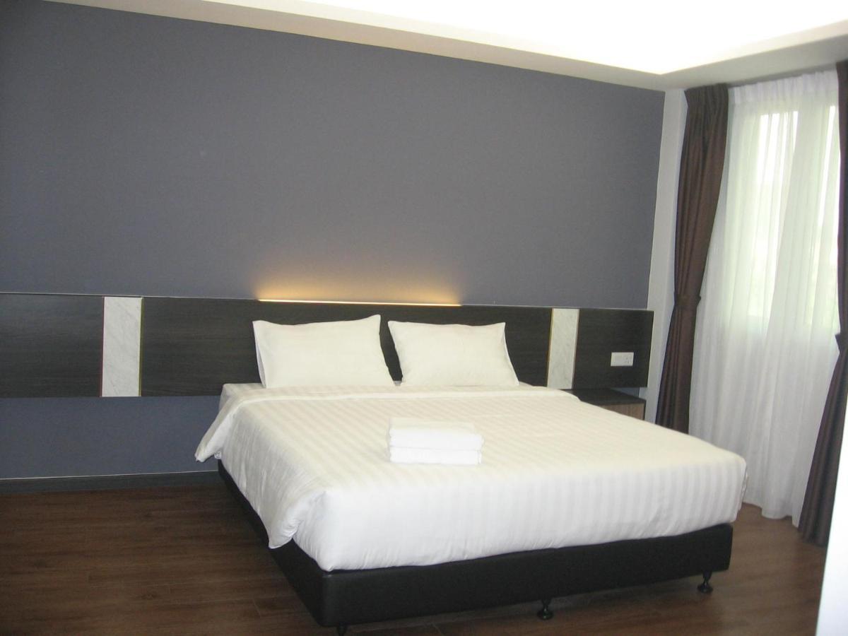 707 Hotel Melaka Exteriör bild