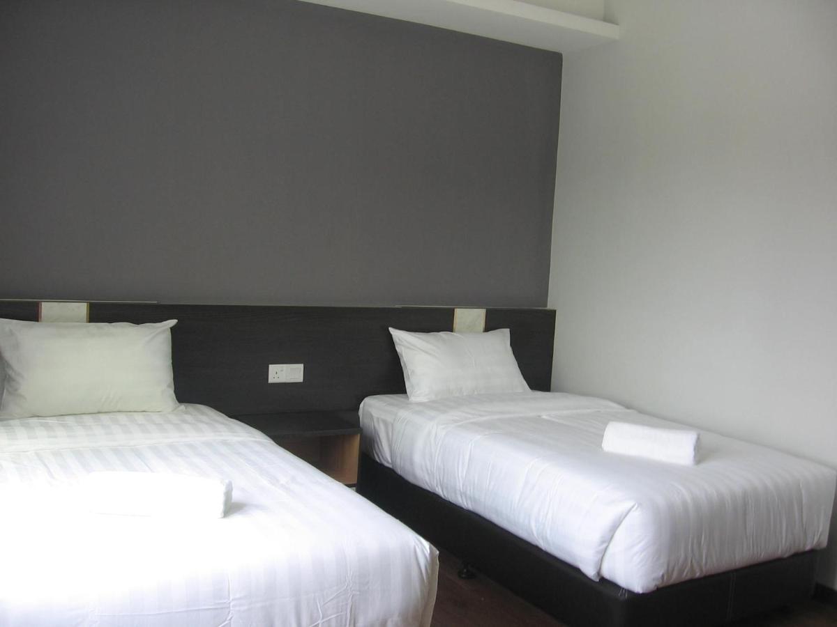 707 Hotel Melaka Exteriör bild