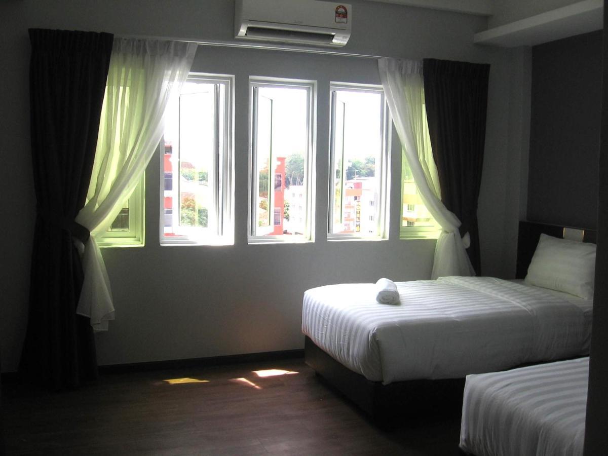 707 Hotel Melaka Exteriör bild